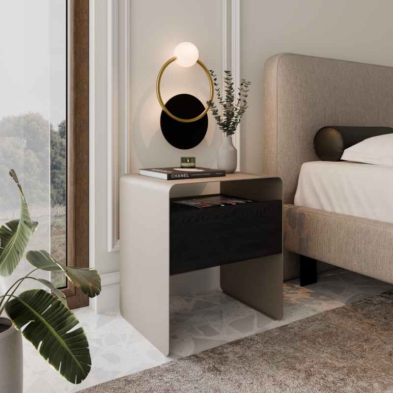 Stolik nocny kaszmir, metalowy, zaokrąglone rogi, front szuflady czarny. Showroom