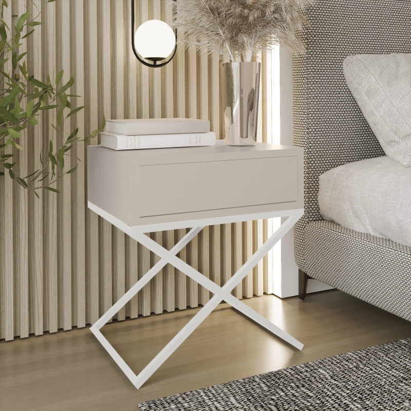 Stolik nocny, stelaż X bialy, góra z szuflada kaszmir. Showroom
