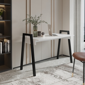 Biurko czarno białe. Showroom