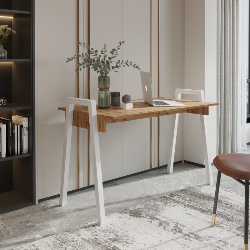 Biurko wotan biały, metalowe nogi. Showroom