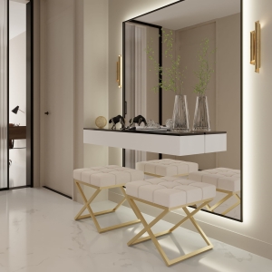 Pufa nogi złote, siedzisko pikowane. Showroom