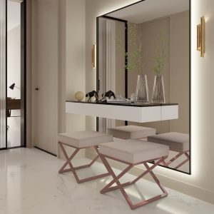 Pufa nogi miedź, siedzisko z lamówką. Showroom