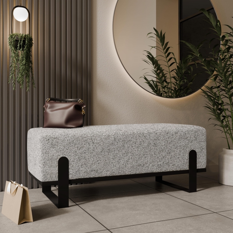 Ławka tapicerowana do przedpokoju, stelaż czarny, tkanina boucle odcień szary. Showroom