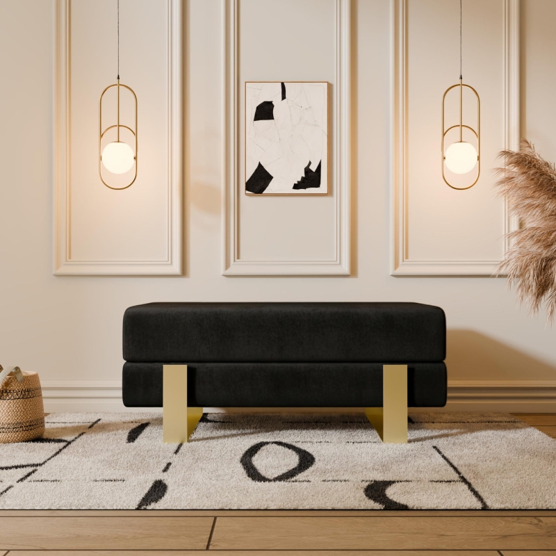Lawka tapicerowana do przedpokoju, stelaż złoty, tkanina gładka welur odcień czarny, szerokość 80 cm. Showroom