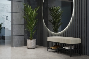 Ławka tapicerowana do przedpokoju z dwustopniowym miejscem na buty, stelaż czarny, tkanina a’la sztruks odcień beż. Showroom
