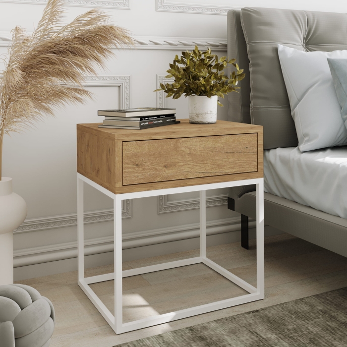 Stolik nocny, stelaż kwadrat biały, góra z szufladą dąb Wotan. Showroom